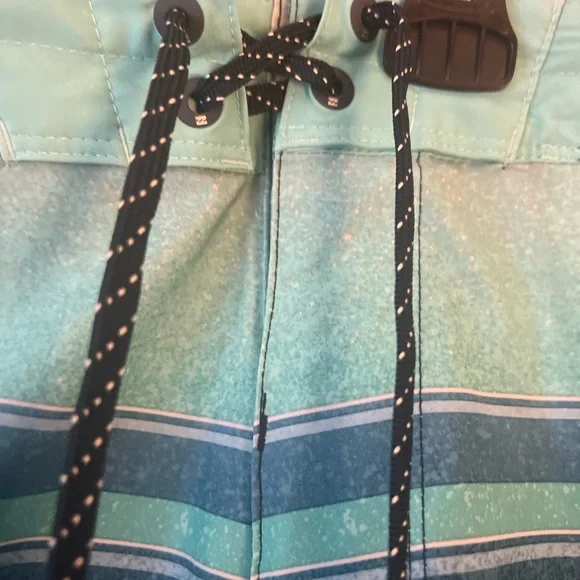 Billabong men’s swim shorts, size 38 - Picture 4 of 8